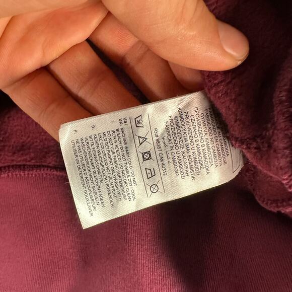 Adidas Trefoil Hoodie Womens Medium Burgundy Red Logo Play Cropped Sweatshirt * - Picture 6 of 13